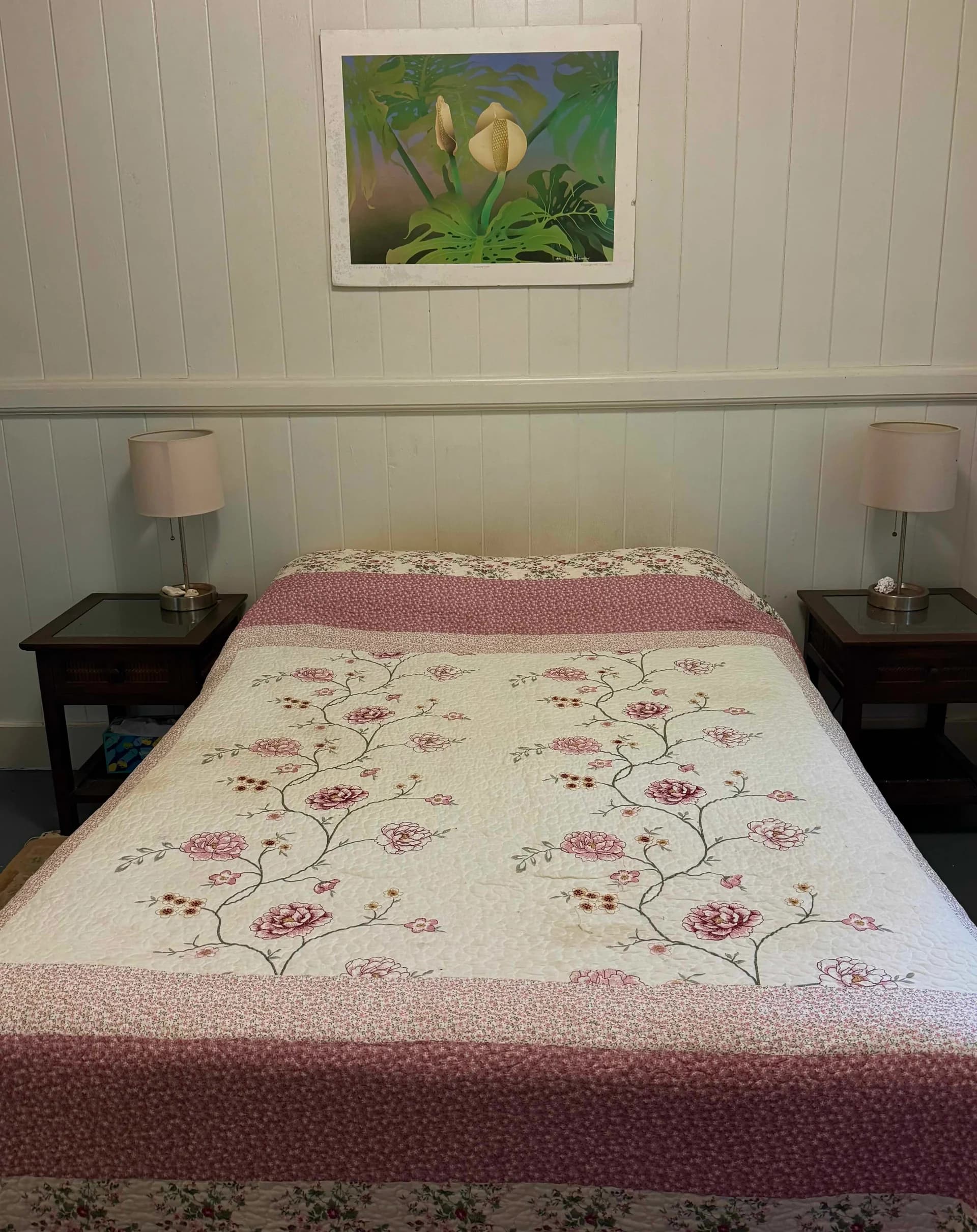 Elegant Tree Tops Room bed with beautiful canopy views